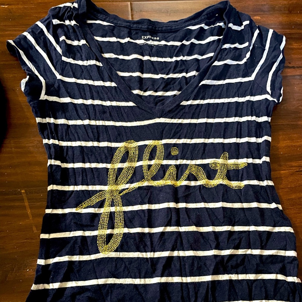 Express navy tshirt